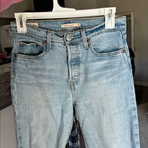 Levi’s Wedgie Straight